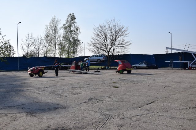 monst 75